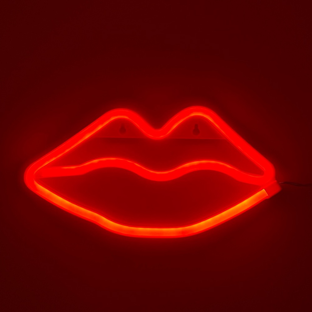 Red Lips LED Wall Light